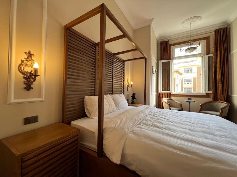 Authentic 3Br Apartment In Downtown, El Cairo Exterior foto