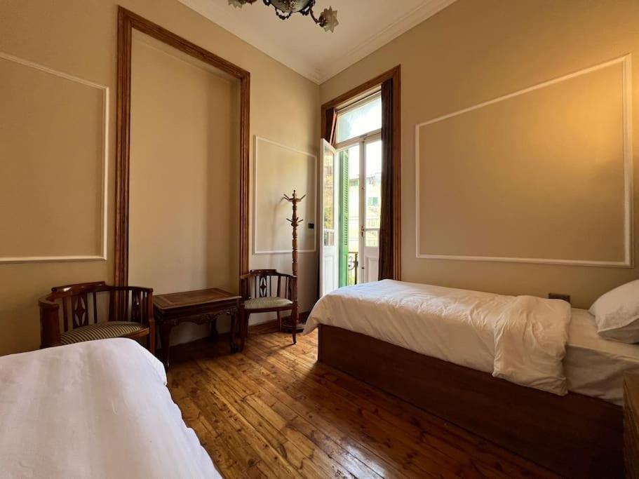 Authentic 3Br Apartment In Downtown, El Cairo Exterior foto